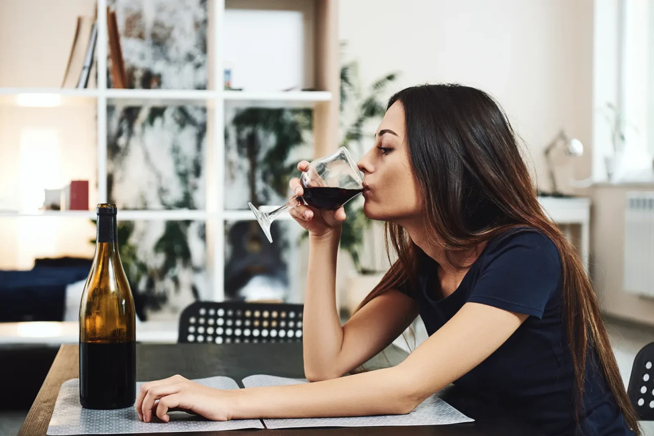 woman-drinking-wine