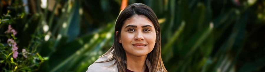 Portret van Quanita Abrahams, maatschappelijk werker bij afkickkliniek Zuid-Afrika.